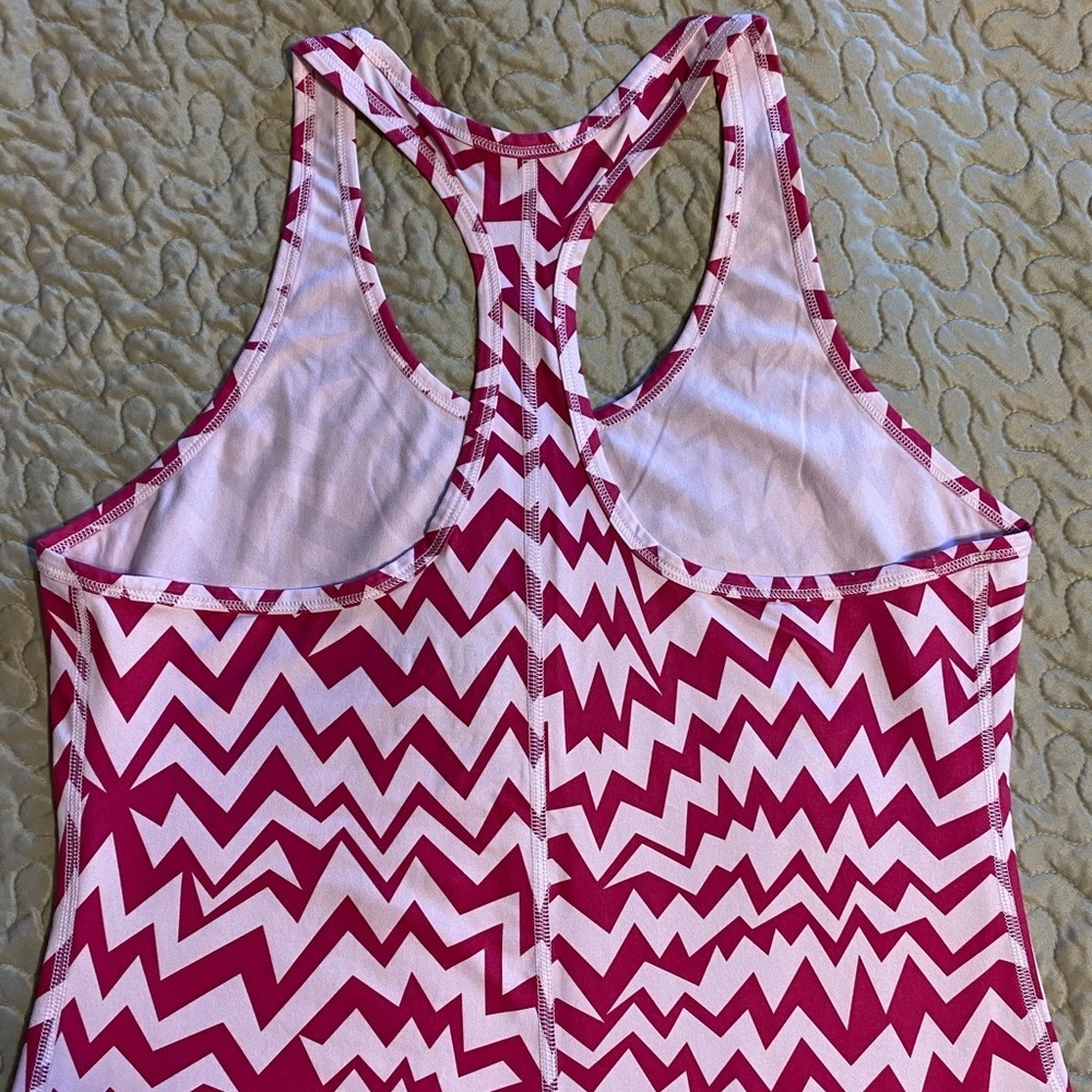 “NIKE” DRY-FIT WORKOUT TANK - Picture 4 of 11